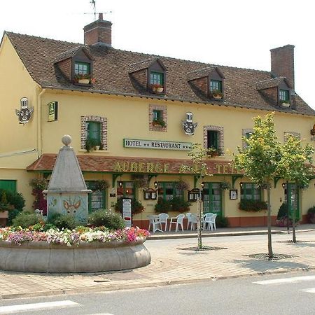 Logis Auberge A La Tete De Lard La Ferté-Imbault Zewnętrze zdjęcie